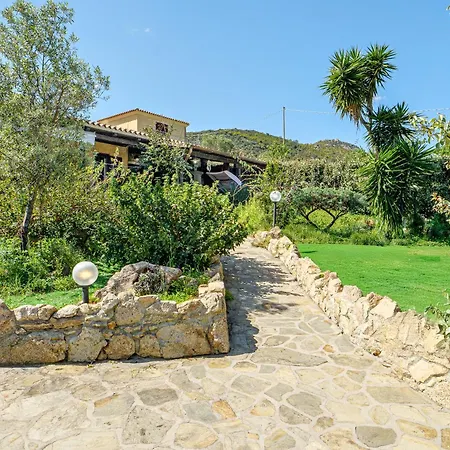 Holiday home Il Carrubbo *